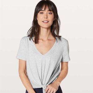 Lululemon Knot Gonna Fly SS in Gray